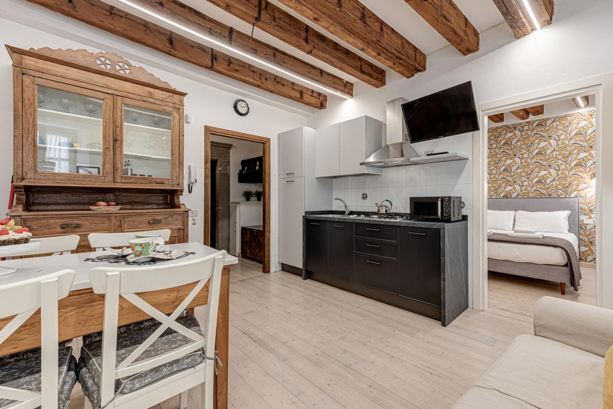 Apartment Tornabuoni Center Florenz